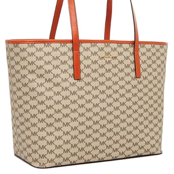 ✨🛍🎀Micheal Kors Tote Bag🎀🛍✨ - Picture 3 of 5